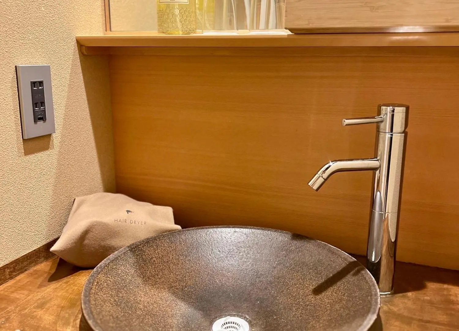 Suzuran Tengachaya Osaka Ryokan