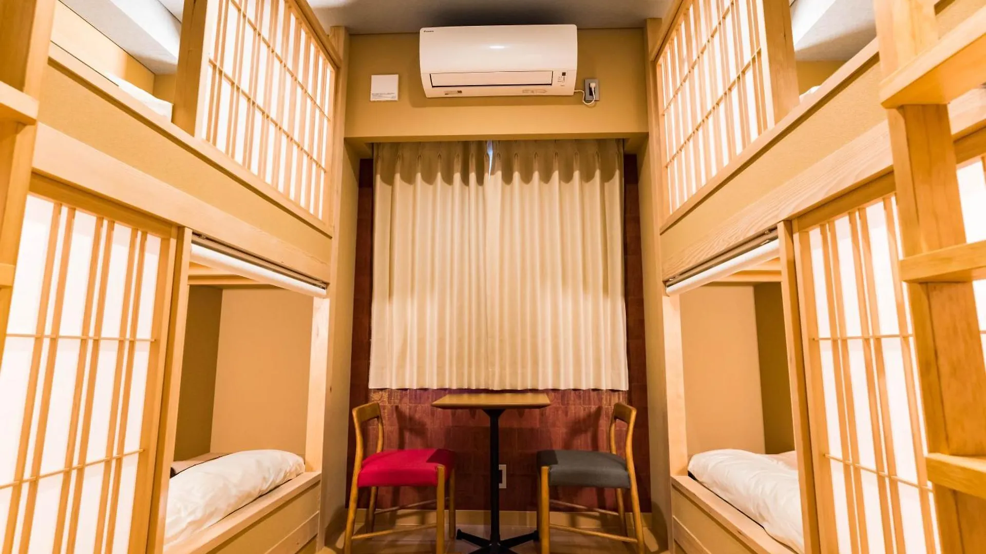 Suzuran Tengachaya Osaka Ryokan