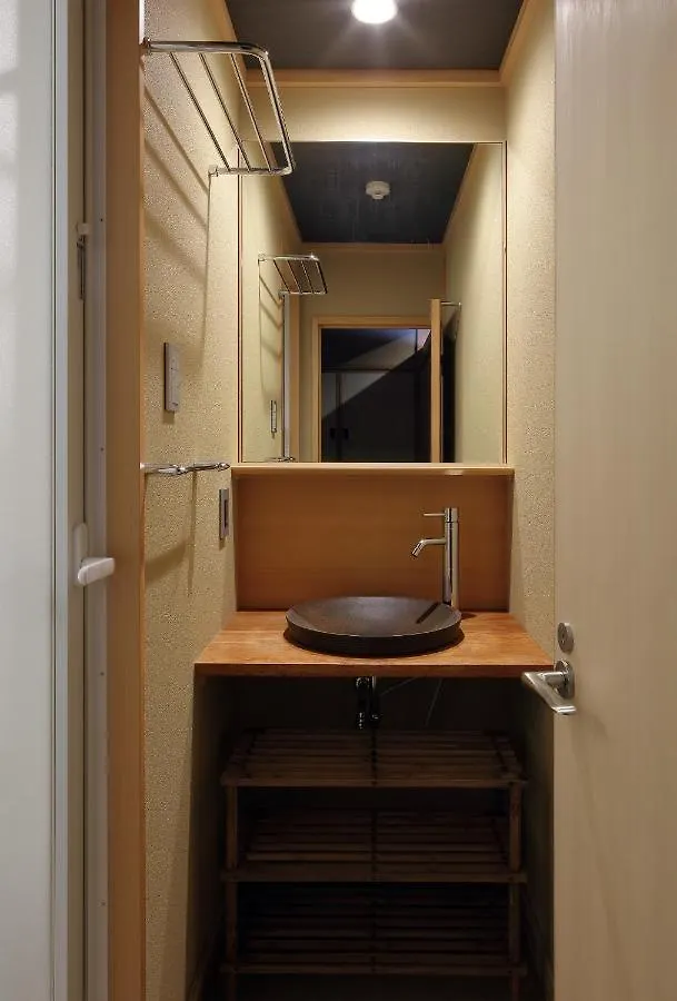 Suzuran Tengachaya Osaka Ryokan